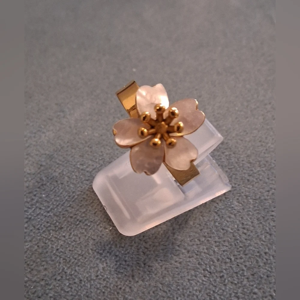 MOP Floral Adjustable Ring